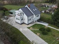 Eladó családi ház, Pápán 129.9 M Ft, 3+4 szobás