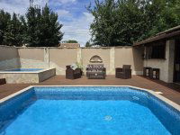 Eladó családi ház, XVII. kerületben 279 M Ft, 9 szobás