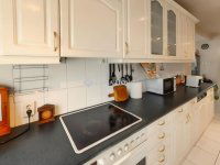 Eladó családi ház, XVI. kerületben 215 M Ft, 6 szobás