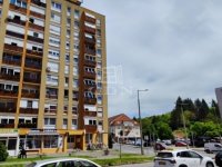 Eladó panellakás, Komlón 19.9 M Ft, 2 szobás