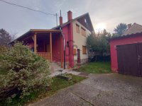 Eladó családi ház