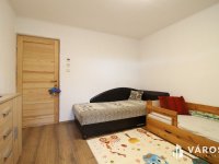 Eladó nyaraló, Pomázon 73.99 M Ft, 4 szobás