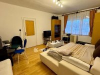 Eladó téglalakás, Pápán 41.9 M Ft, 1+1 szobás