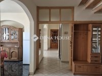 Eladó családi ház, Gödön 147 M Ft, 6 szobás