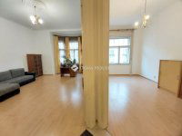 Eladó téglalakás, Budapesten, VI. kerületben 99.9 M Ft, 2 szobás