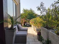 Eladó családi ház, Sopronban 230 M Ft, 8 szobás