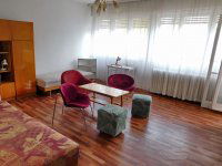 Kiadó téglalakás, albérlet, Debrecenben 270 E Ft / hó, 3 szobás