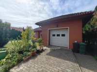 Eladó családi ház, Kápolnásnyéken 159.9 M Ft, 4 szobás