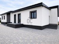 Eladó ikerház, Balatonszabadiban 89.9 M Ft, 3 szobás