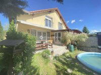 Eladó ikerház, Dunakeszin 178 M Ft, 6 szobás