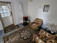 Eladó családi ház, Dunaföldváron 20 M Ft, 2 szobás