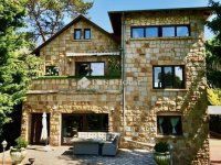 Eladó családi ház, II. kerületben 295 M Ft, 9 szobás