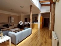 Eladó téglalakás, Szegeden 122 M Ft, 6 szobás