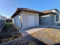 Eladó családi ház, Siófokon 159.9 M Ft, 5 szobás