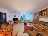 Eladó családi ház, XVI. kerületben 229 M Ft, 6 szobás