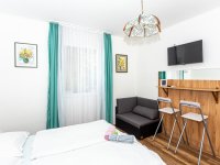 Eladó hotel, Abaligeten 139 M Ft, 8 szobás / költözzbe.hu