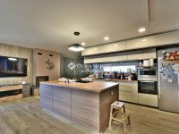 Eladó családi ház, Budakalászon 290 M Ft, 6+2 szobás