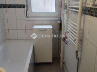 Eladó téglalakás, Székesfehérvárott 59.8 M Ft, 3 szobás