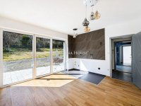 Eladó családi ház, II. kerületben 903.21 M Ft, 9 szobás