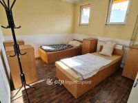 Eladó családi ház, Pápán 249 M Ft, 9+11 szobás