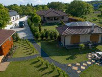 Eladó családi ház, Balatonkenesén 445 M Ft, 4 szobás