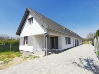 Eladó ikerház, Ráckevén 88 M Ft, 3+1 szobás