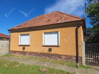 Eladó családi ház, Újkéren 34.9 M Ft, 3 szobás