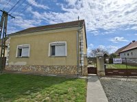 Eladó családi ház, Döbröközön 22.9 M Ft, 3+1 szobás