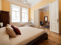 Eladó téglalakás, Budapesten, VI. kerületben 158 M Ft, 5 szobás