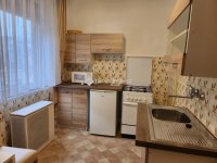 Eladó téglalakás, Várpalotán 37 M Ft, 2 szobás