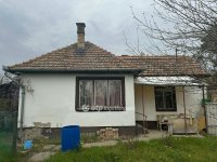 Eladó családi ház, Cegléden 17 M Ft, 1 szobás