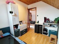 Eladó családi ház, Vecsésen 73.5 M Ft, 7 szobás