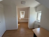 Eladó téglalakás, Pécsett 89 M Ft, 5 szobás