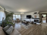 Eladó családi ház, Kecskeméten 224.9 M Ft, 7 szobás