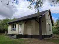 Eladó családi ház, Cegléden 56.5 M Ft, 2 szobás