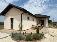 Eladó családi ház