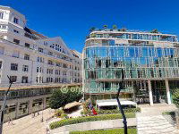 Eladó téglalakás, V. kerületben 570 M Ft, 8 szobás