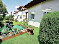 Eladó családi ház, Csömörön 159.9 M Ft, 5 szobás