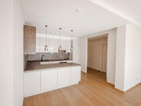 Kiadó téglalakás, albérlet, VIII. kerületben, Corvin sétányon