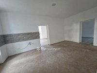 Eladó téglalakás, Tápiószelén 33.99 M Ft, 4 szobás