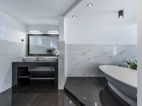 Eladó családi ház, Csobánkán 350 M Ft, 7 szobás