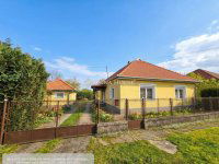 Eladó családi ház, Ercsiben 65 M Ft, 4 szobás