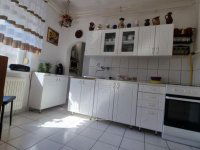 Eladó családi ház, Pápateszéren 43.99 M Ft, 2 szobás