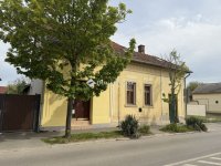Eladó családi ház, Gyulán 75 M Ft, 4 szobás