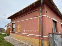 Eladó családi ház, Alsónémediben 74.9 M Ft, 5 szobás