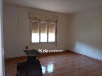 Eladó családi ház, Sásdon 13 M Ft, 2 szobás