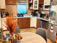 Eladó téglalakás, Szegeden 98.9 M Ft, 1+4 szobás