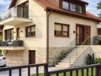 Eladó családi ház, Szentendrén 159 M Ft, 6 szobás