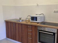 Eladó családi ház, X. kerületben 265 M Ft, 7 szobás