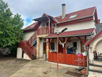 Eladó családi ház, Vecsésen 73.5 M Ft, 7 szobás